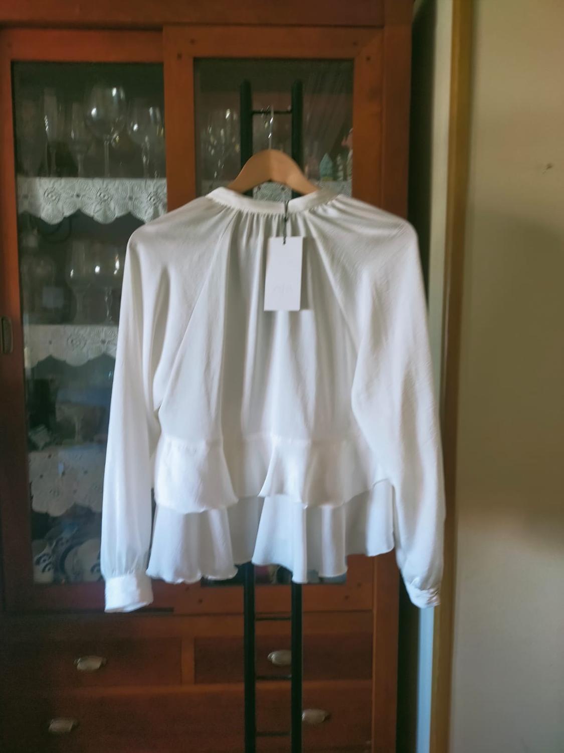 RUFFLED BLOUSE - Image 3