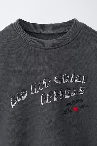 SWEAT BRODÉ RED HOT CHILI PEPPERS © - Gris anthracite de Zara - Image 2