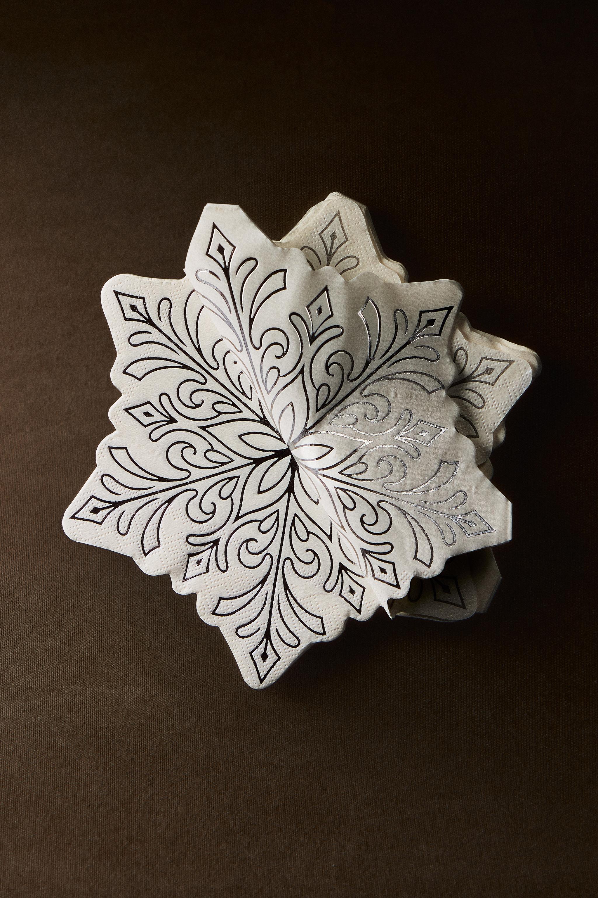SERVIETTES DE TABLE PAPIER FLOCON DE NEIGE NOËL (LOT DE 20)