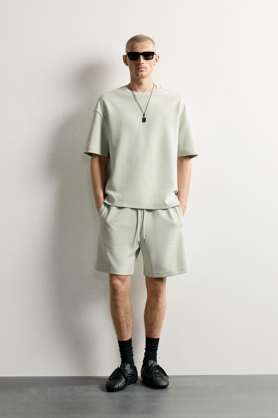 BERMUDA JOGGER RELAXED FIT INTERLOCK - Verde claro de Zara - Imagen 0