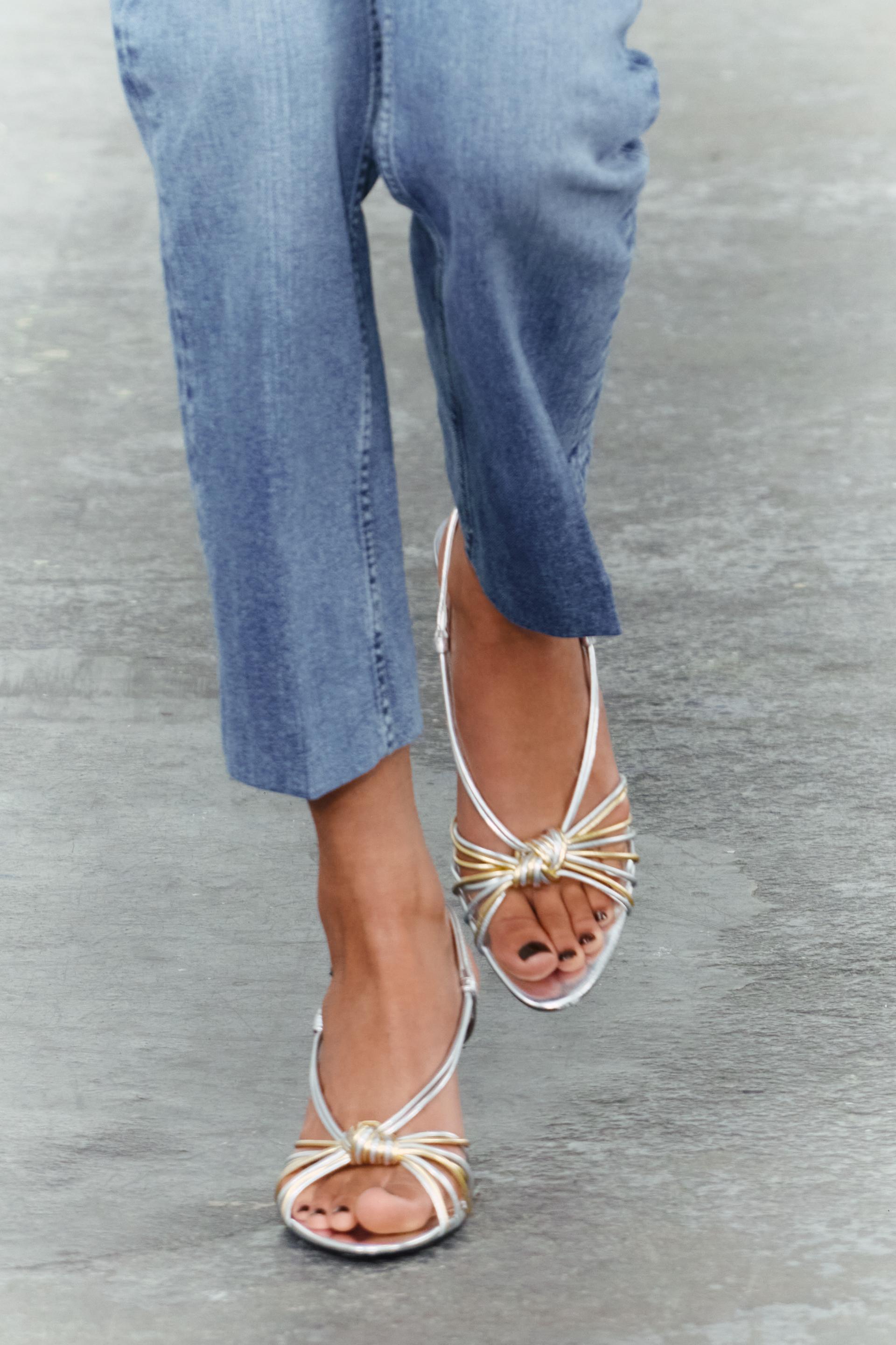 Metallic Sandals With Knotted Straps - Silver 