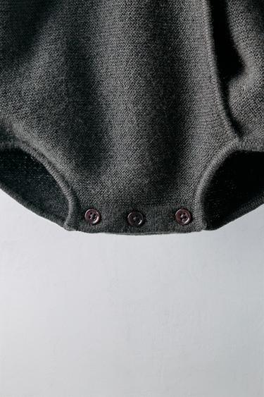{navn} - {farge} for Zara