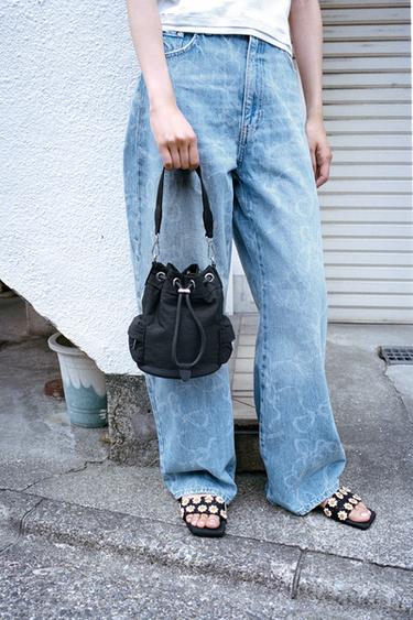 ミッドライズBAGGY TRF デニムパンツライトブルーZaraのミッドライズBAGGY TRF デニムパンツ - ライトブルー 