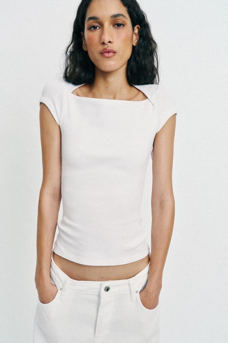 SQUARE NECKLINE T-SHIRT — White