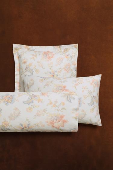 TAIE D’OREILLER SATIN IMPRIMÉ FLEUR - Écru de Zara - Image 5