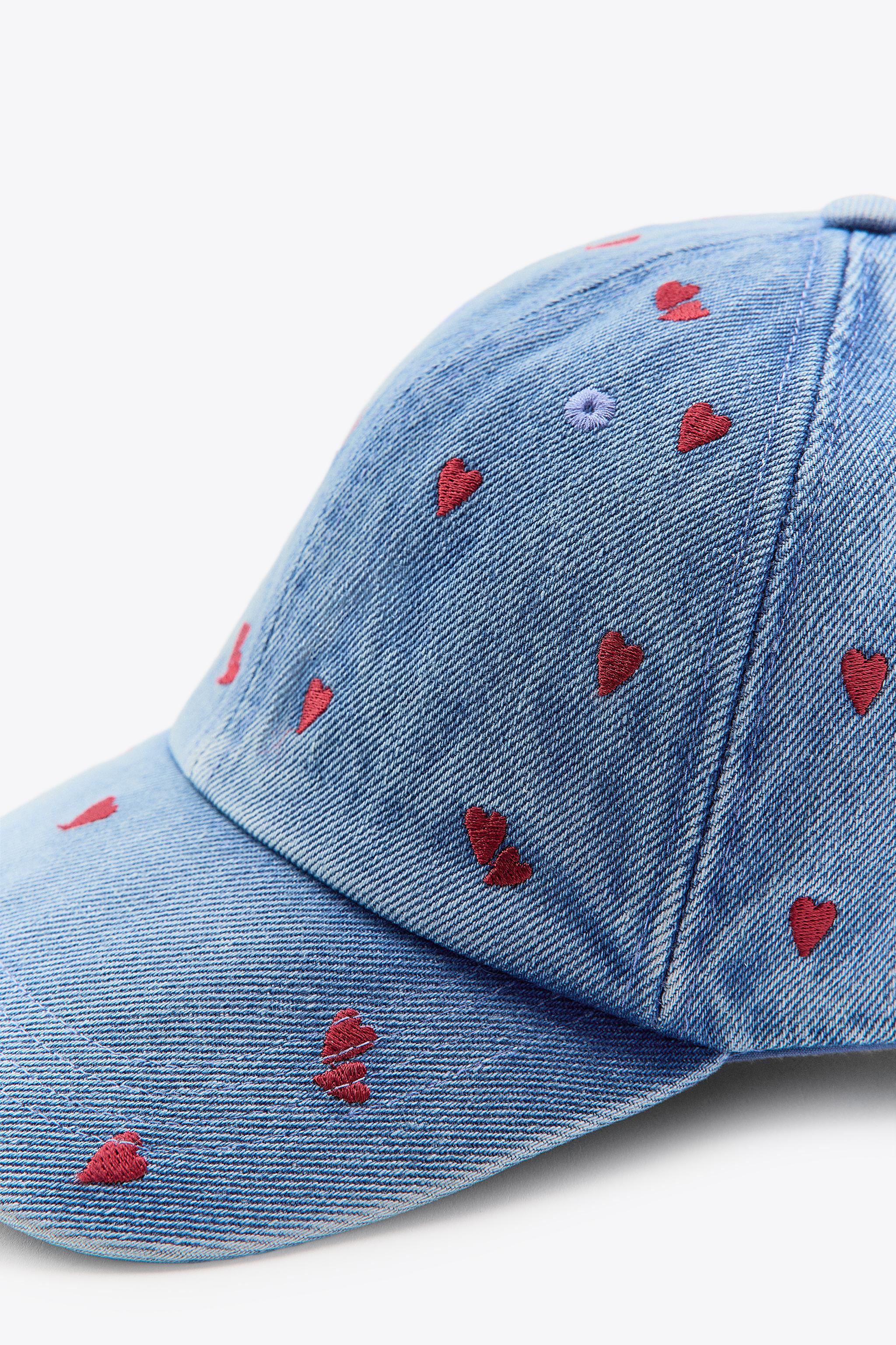 DENIM CAP WITH HEART EMBROIDERY