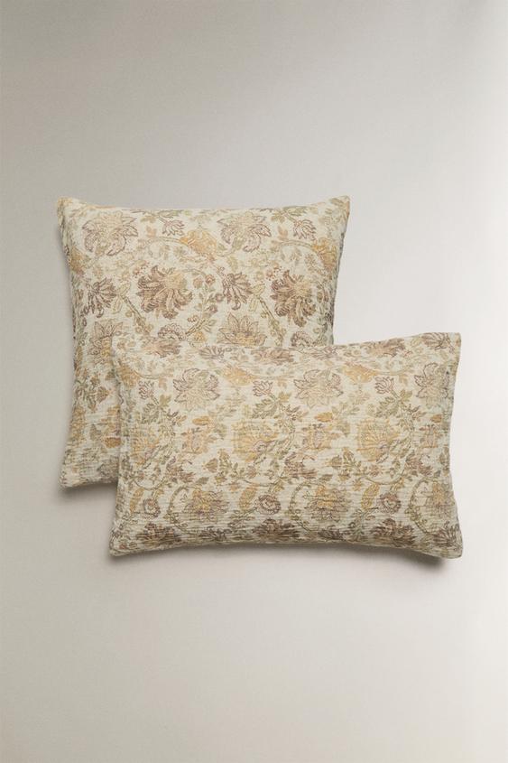 CAPA DE ALMOFADA COM ESTAMPADO DE FLORES - Verde da Zara - Imagem 0