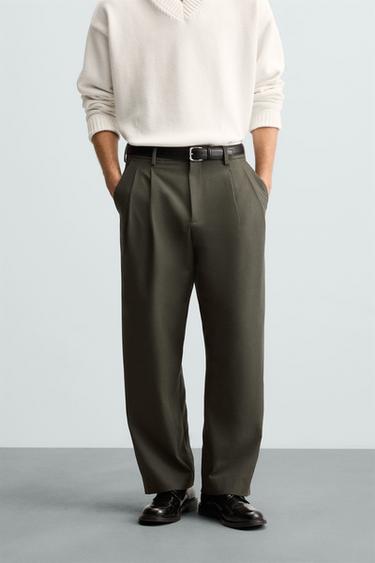 PANTALÓN RELAXED FIT PLIEGUES - Khaki de Zara