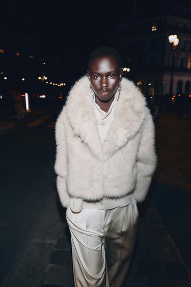 SHORT FAUX FUR COAT WITH LAPEL COLLAR - Ecru by Zara