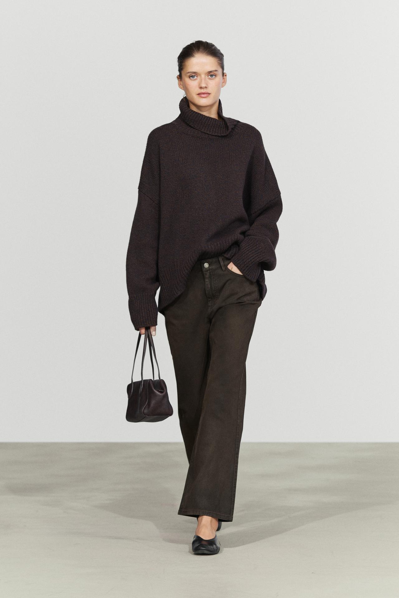 Kick flare fit pants — Chocolate