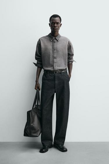 قميص DENIM مغسول RELAXED FIT - رمادي الخاص بـ Zara