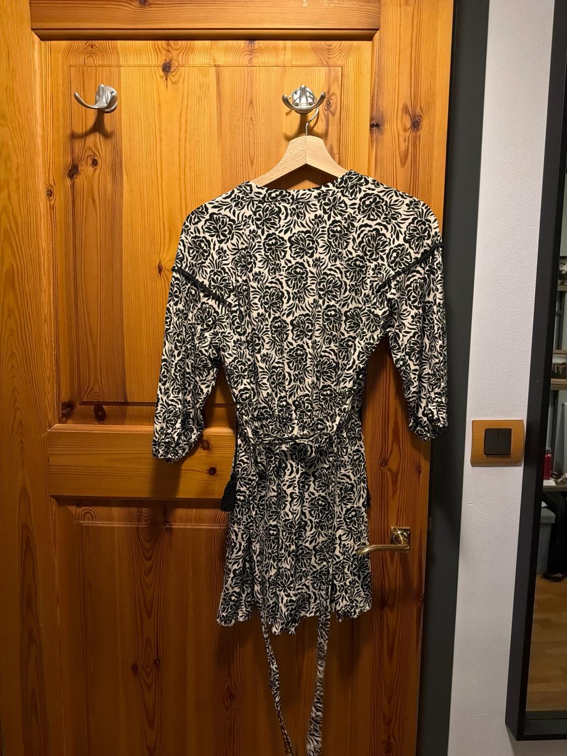 PRINTED JUMPSUIT WITH BELT - Image 3