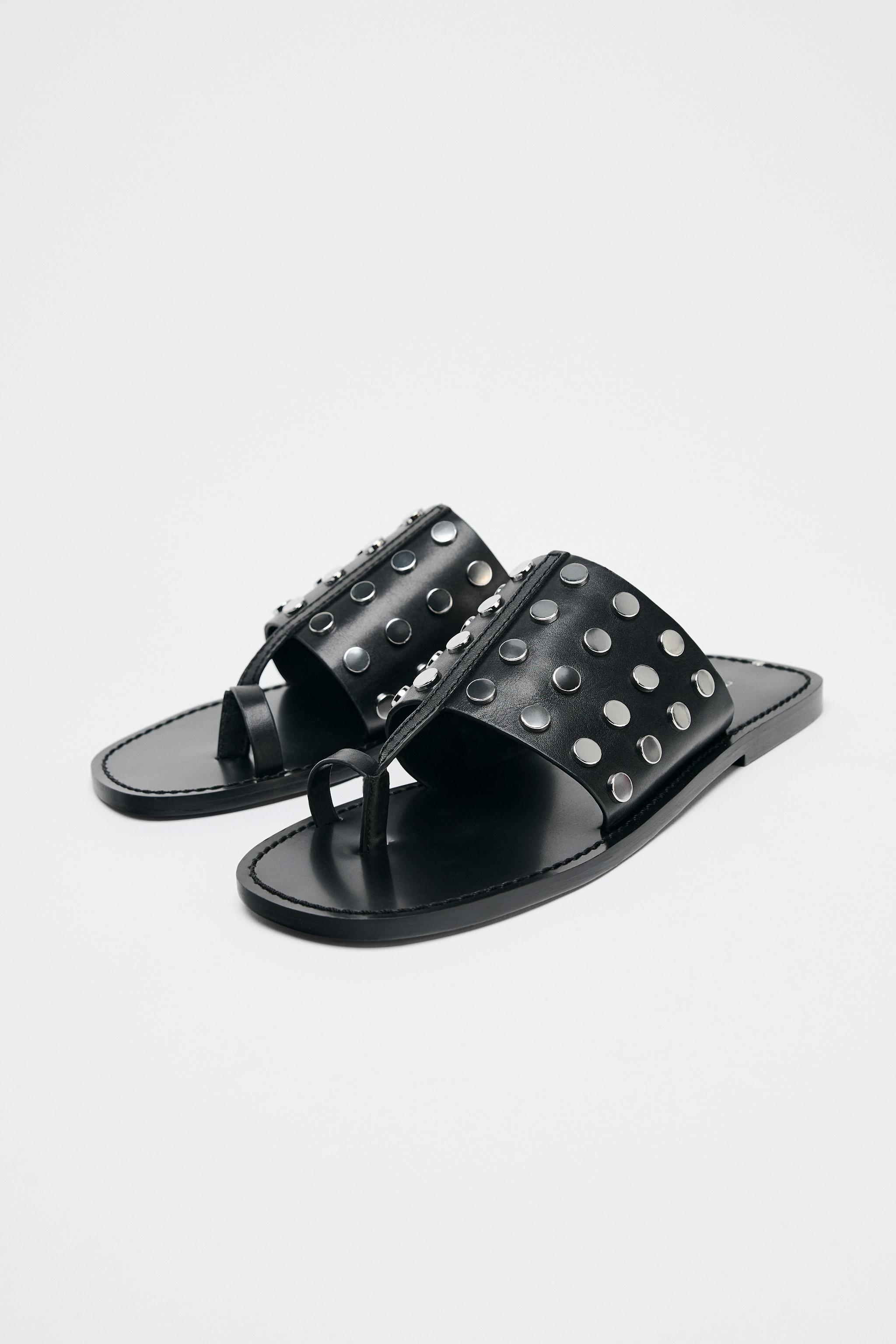 スタッズ フラット レザー スライドサンダル - ブラック | ZARA