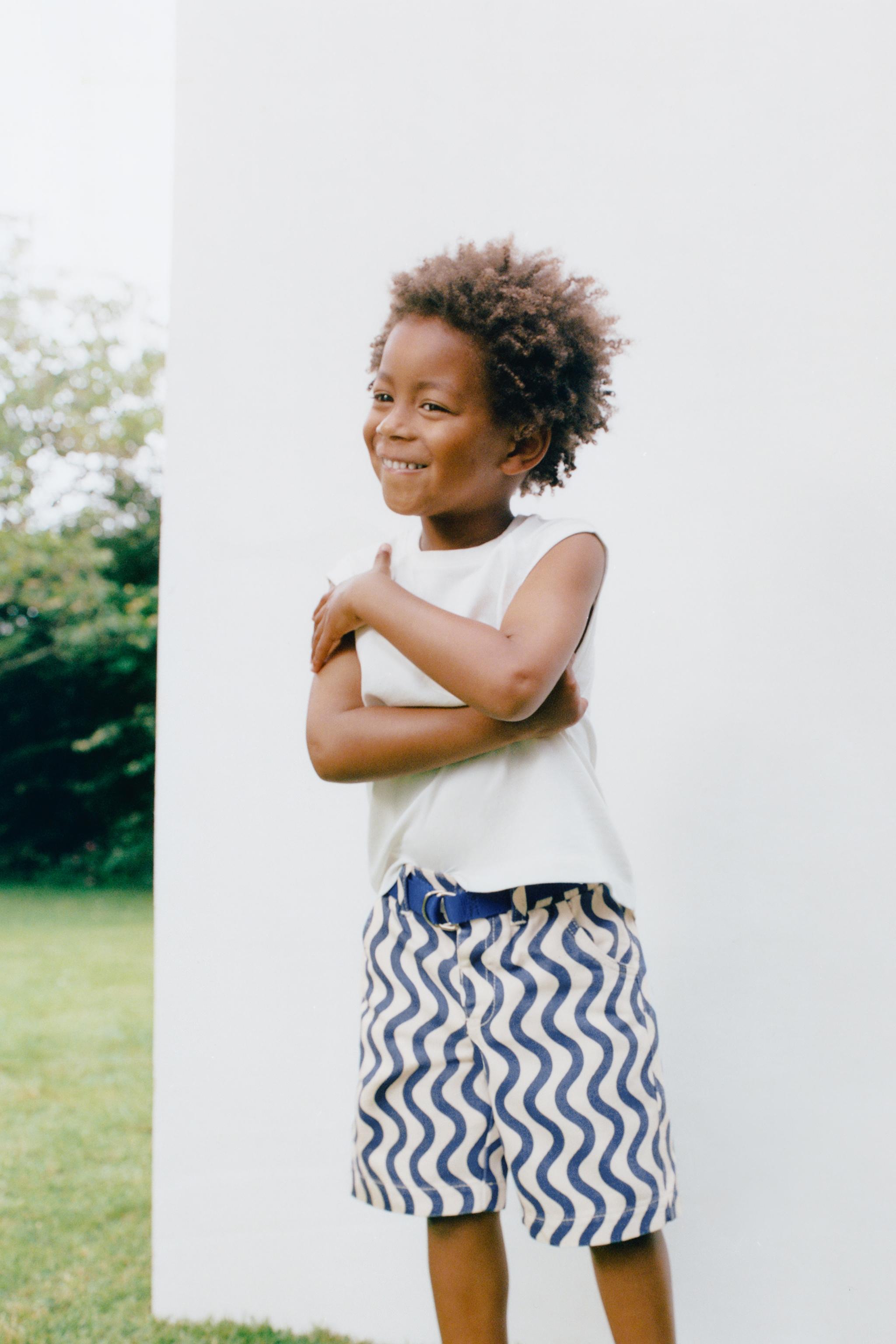 GEOMETRIC WAVE TWILL SHORTS — Ecru / Blue