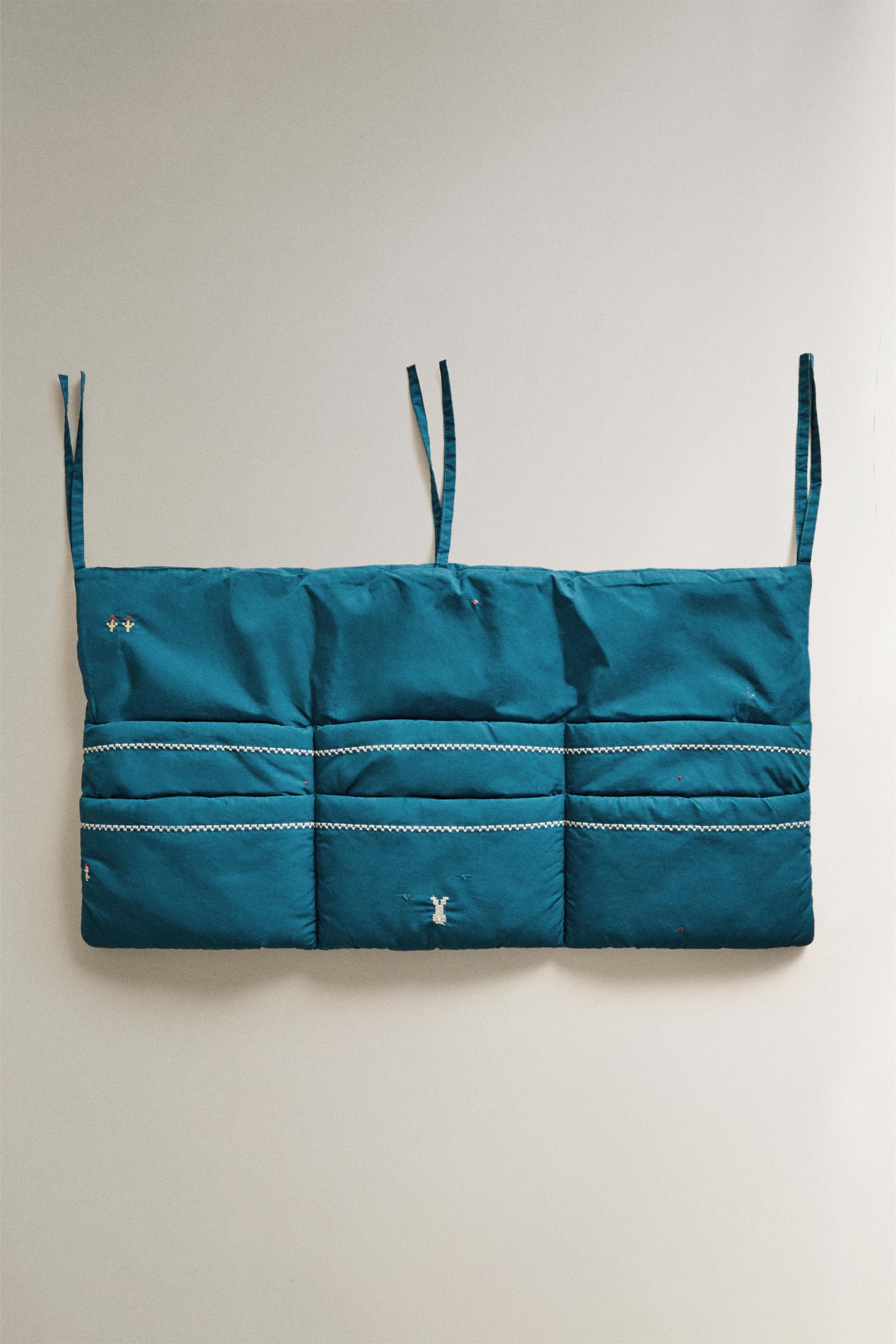 RABBIT CRIB ORGANIZER — Blue
