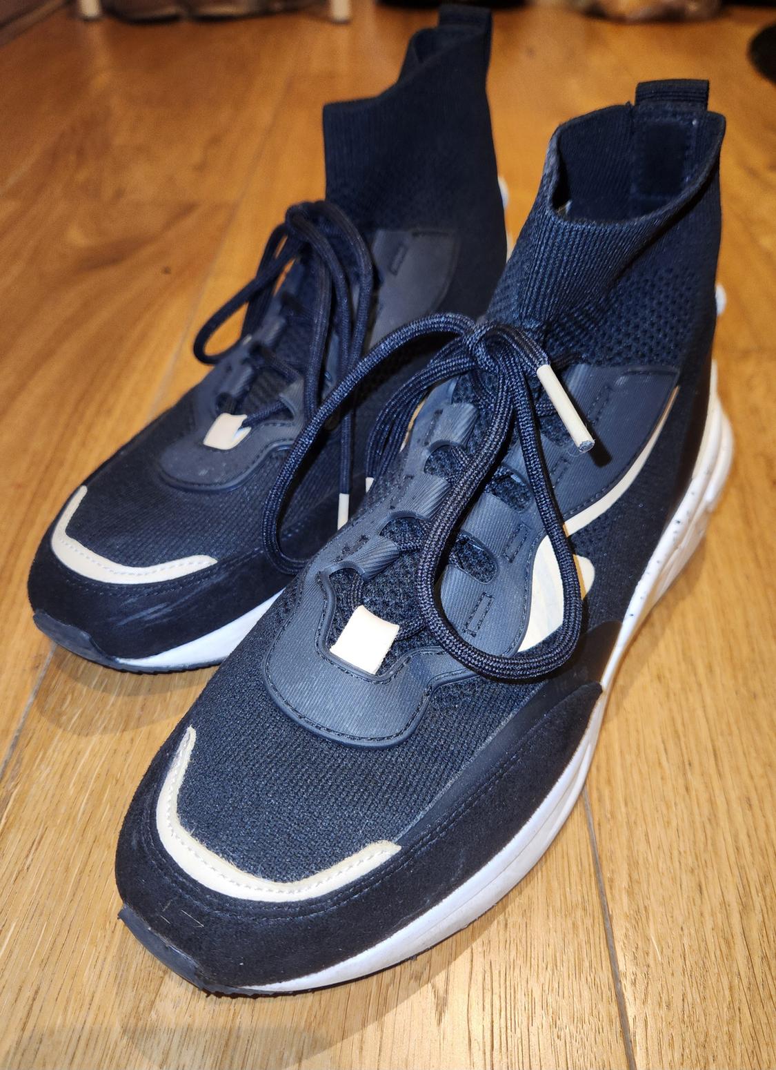 CONTRAST HIGH-TOP TRAINERS - Image 2