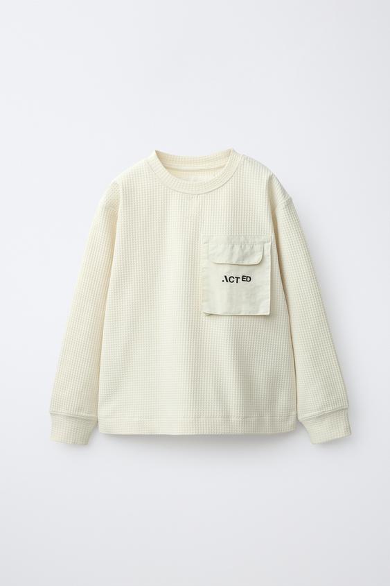 CAMISETA WAFFLE BOLSILLO - Crudo de Zara - Imagen 0