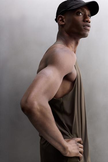 LIGHTWEIGHT TECHNICAL TANK TOP - Dark brown by Zara - Image 4
