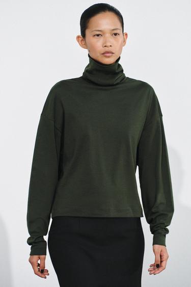 INTERLOCK MOCK NECK T-SHIRT — Dark green 1