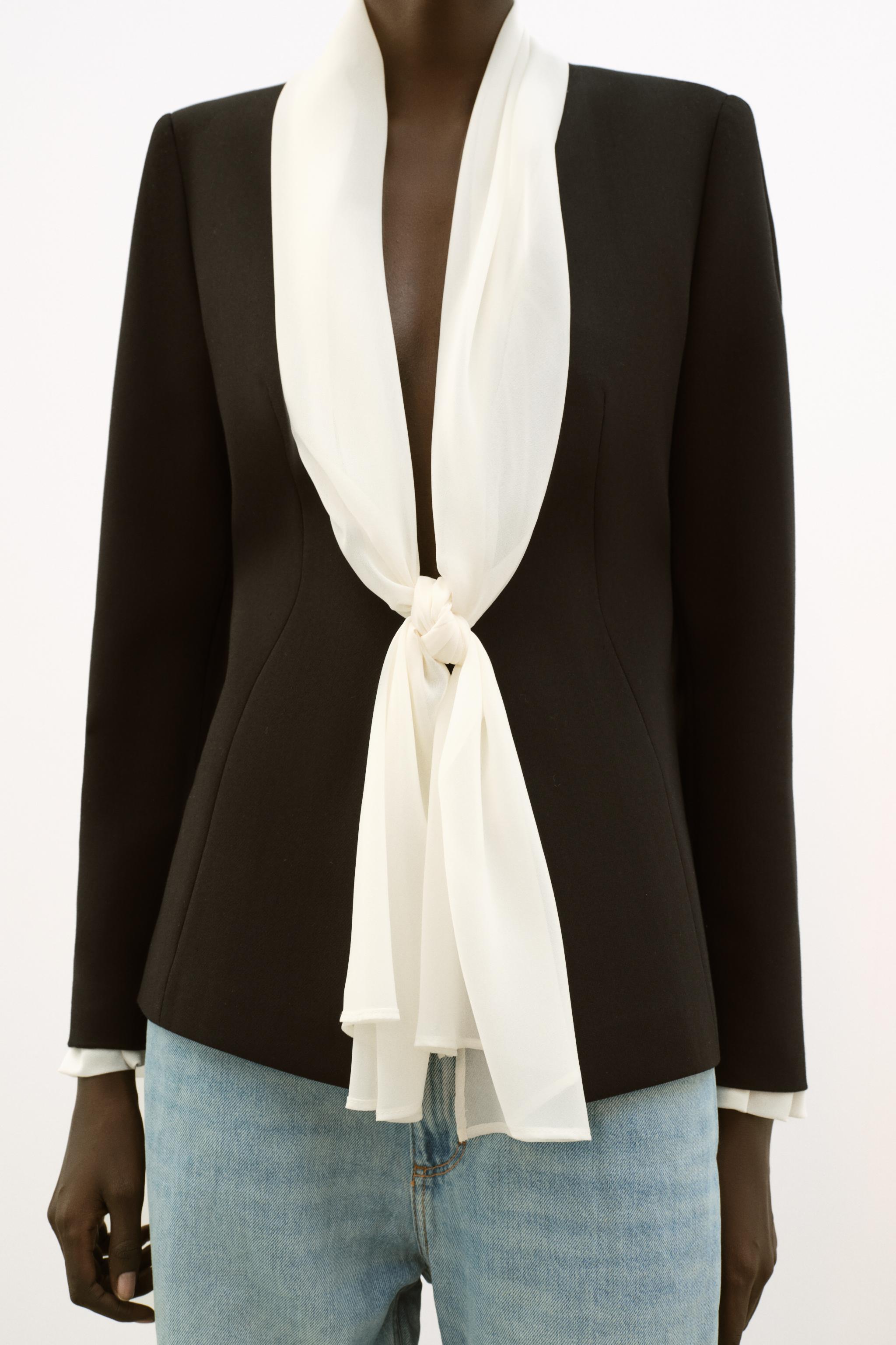 FULAR BAĞLAMA DETAYLI BLAZER - Görsel 3