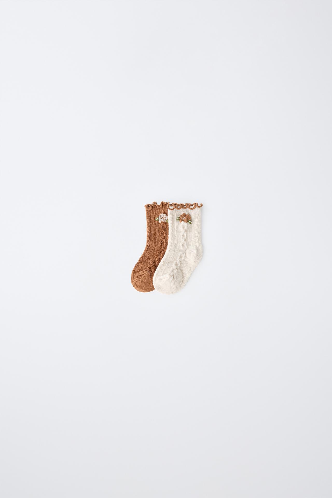 TWO-PACK OF FLORAL AND SCALLOPED TRIM SOCKS — Caramel