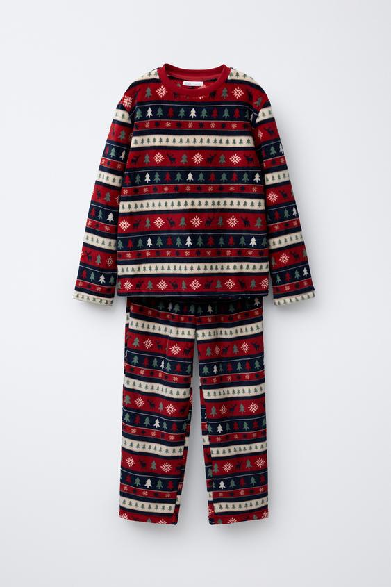 6-14 JAAR/ PYJAMA MET ZACHTE TEXTUUR EN BOMENPRINT