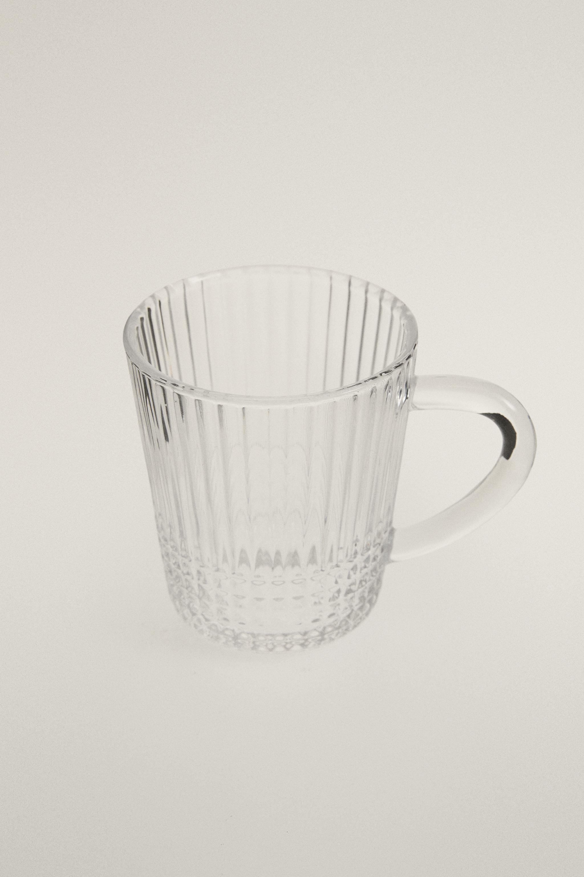 GLASS MUG WITH A RAISED GEOMETRIC DESIGN — Transparent
