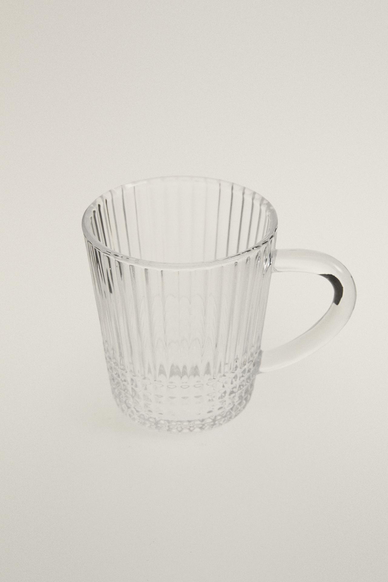 GLASS MUG WITH A RAISED GEOMETRIC DESIGN — Transparent