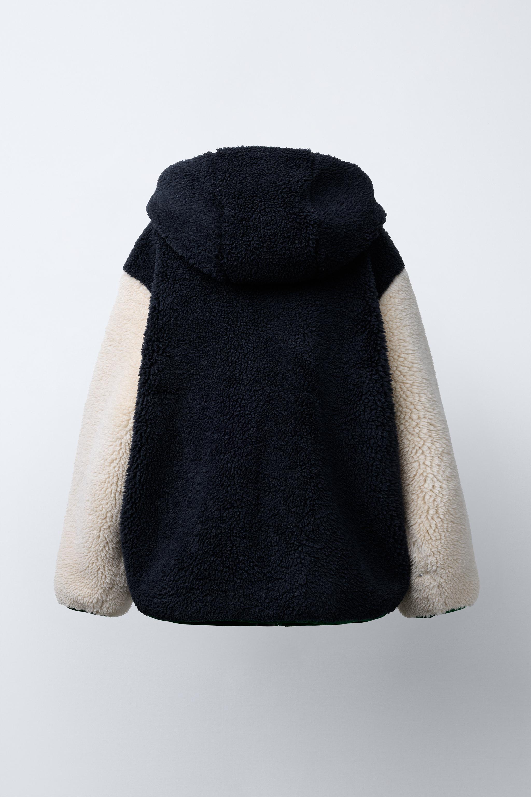 BLOUSON EFFET MOUTON À CAPUCHE COLOR BLOCK