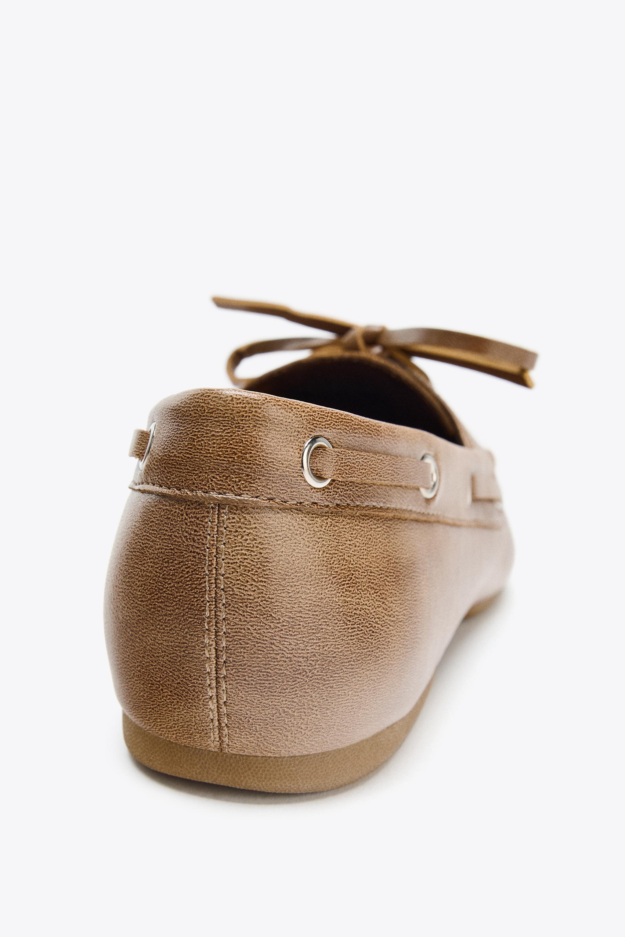 LACE-UP FLATS
