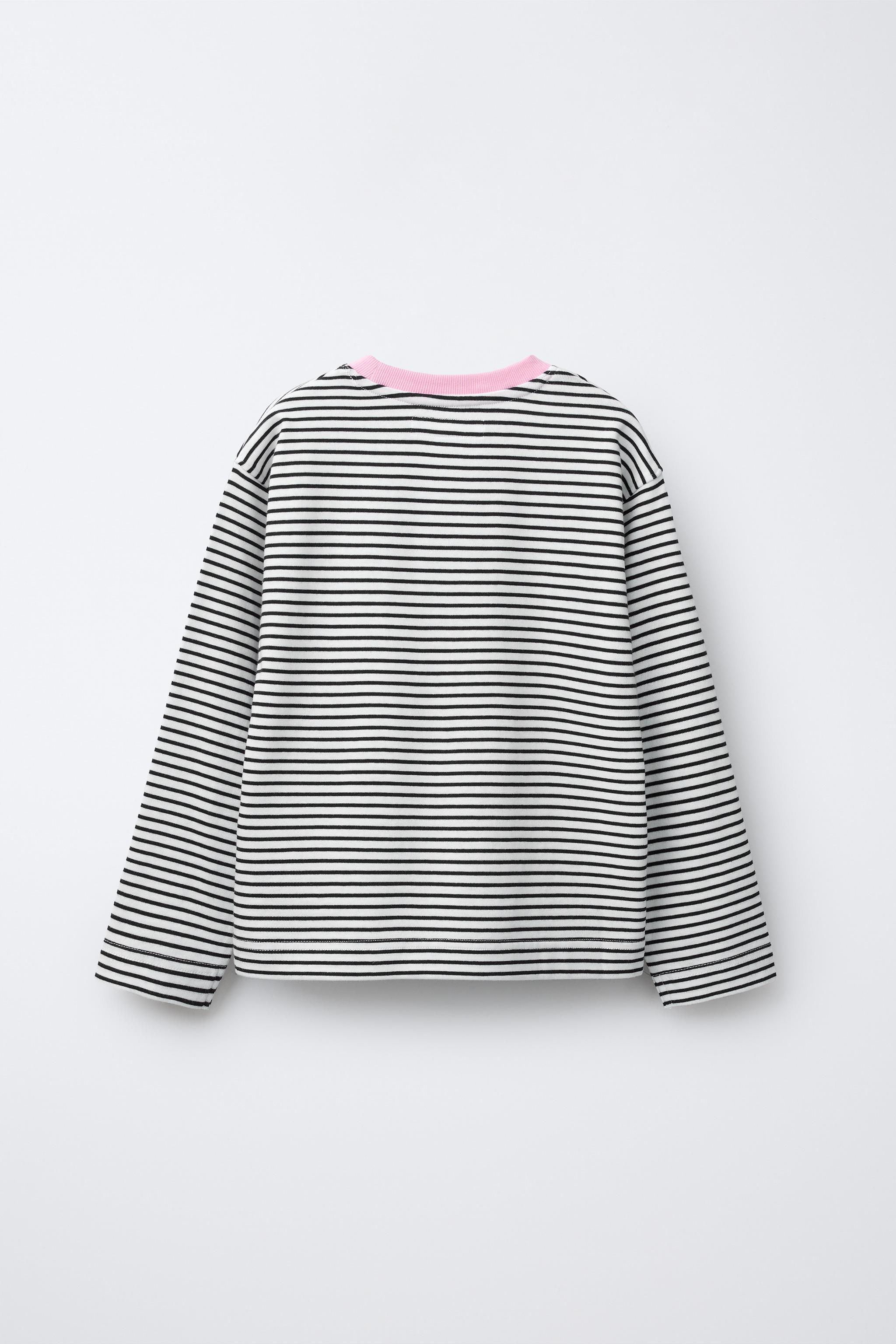 T-SHIRT À RAYURES AVEC CŒUR BRODÉ