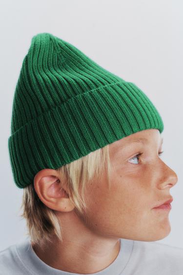 PLAIN KNIT BEANIE - Green by Zara