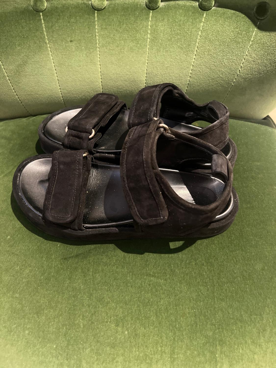 FLAT LEATHER SANDALS - Image 2