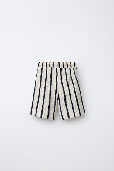 SHORT EN MAILLE TEXTURÉE À RAYURES - Écru de Zara - Image 1