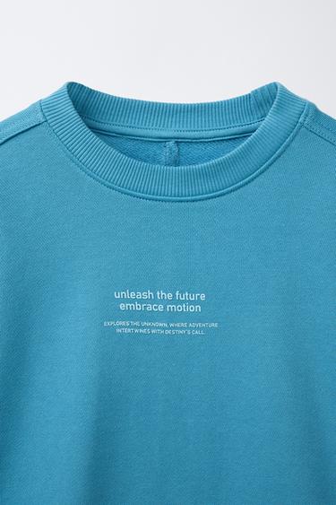 SWEAT UNI INSCRIPTION RELIEF - Bleu clair de Zara - Image 2