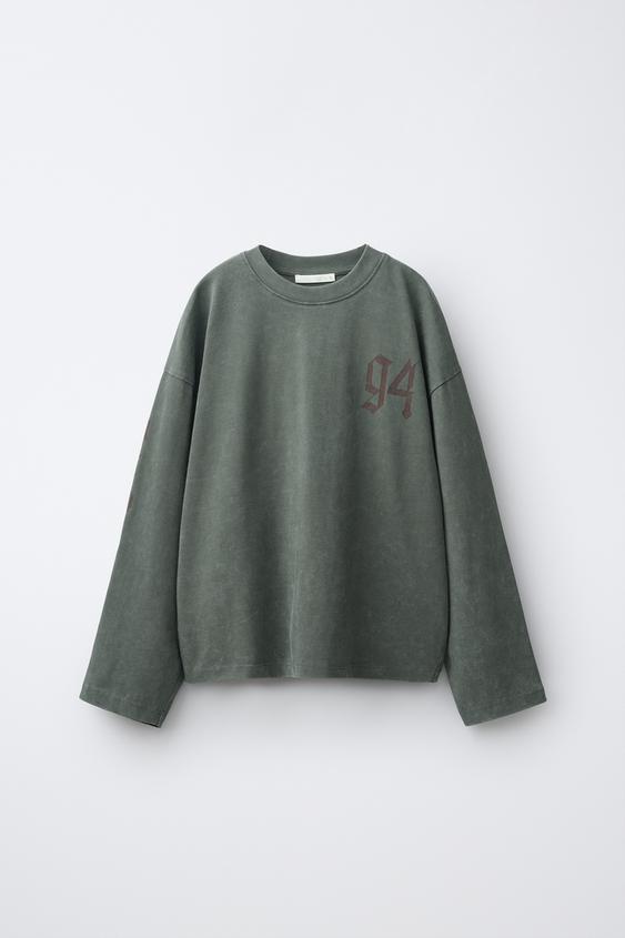CAMISETA EFECTO LAVADO NÚMERO - Antracita oscuro de Zara - Imagen 0