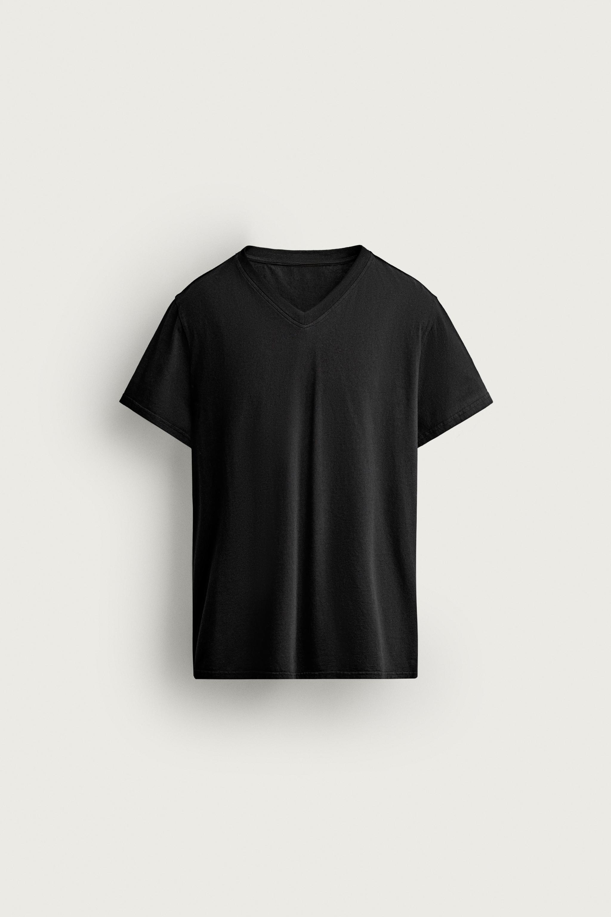RELAXED FIT V-NECK T-SHIRT