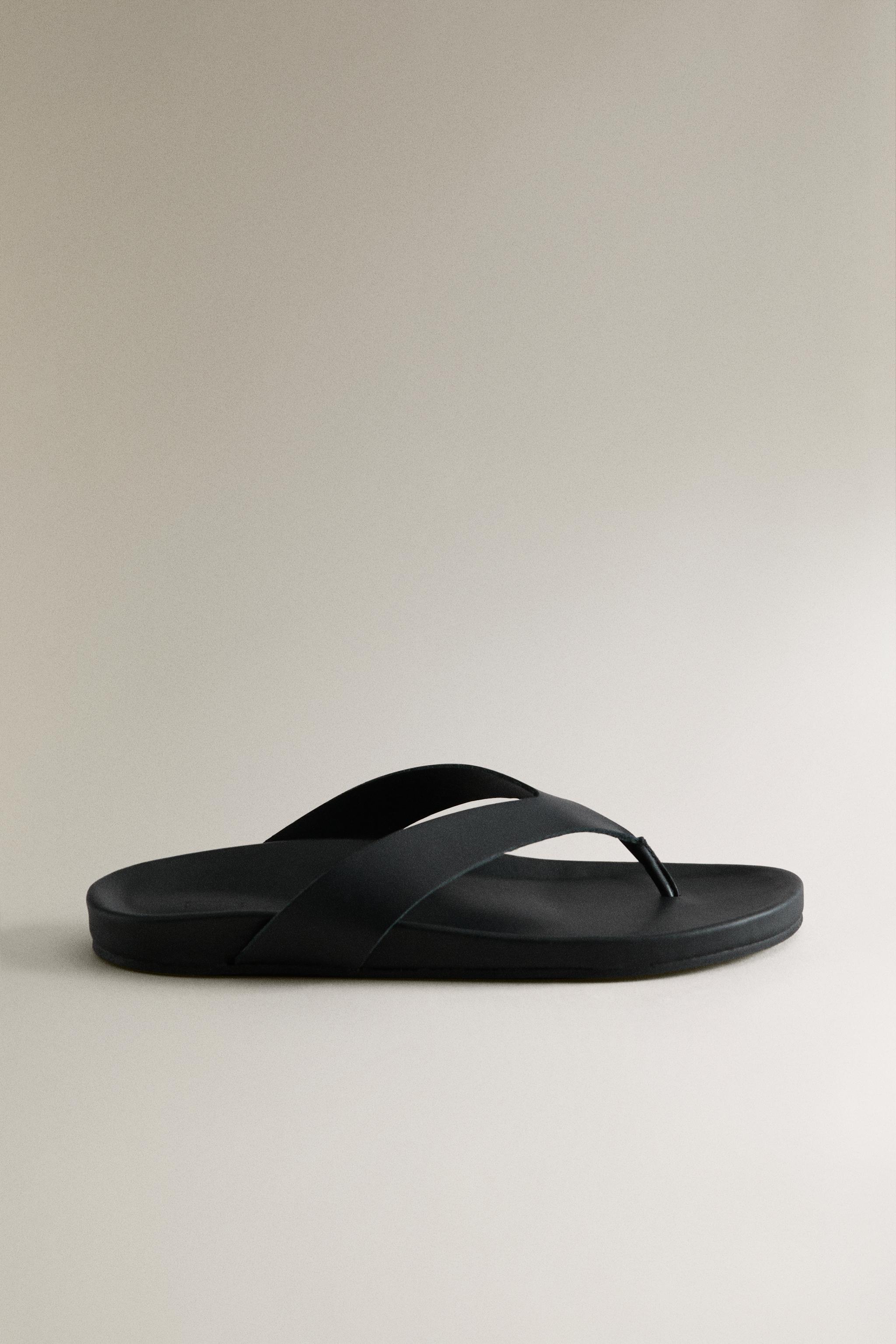 LEATHER THONG SANDALS