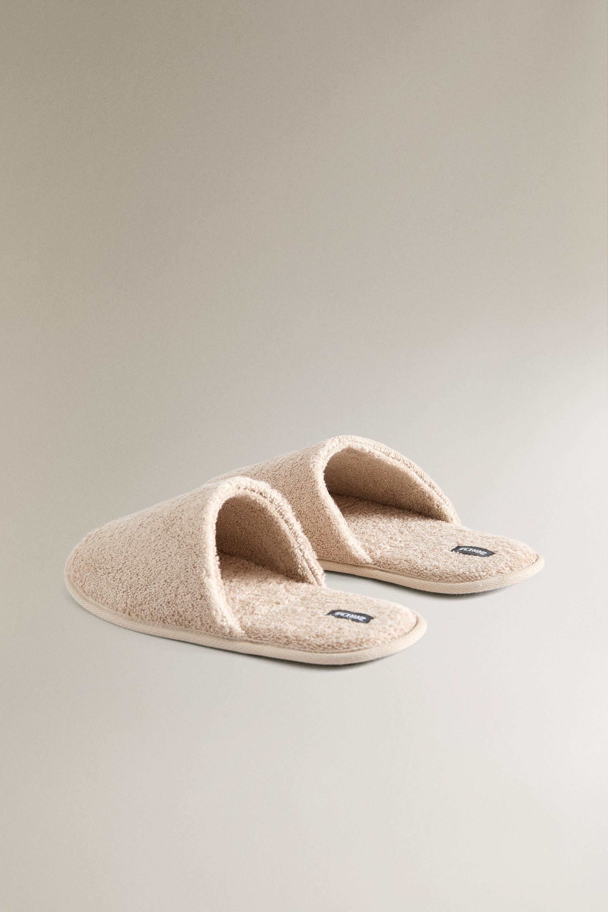 TERRY BATHROOM SLIPPERS
