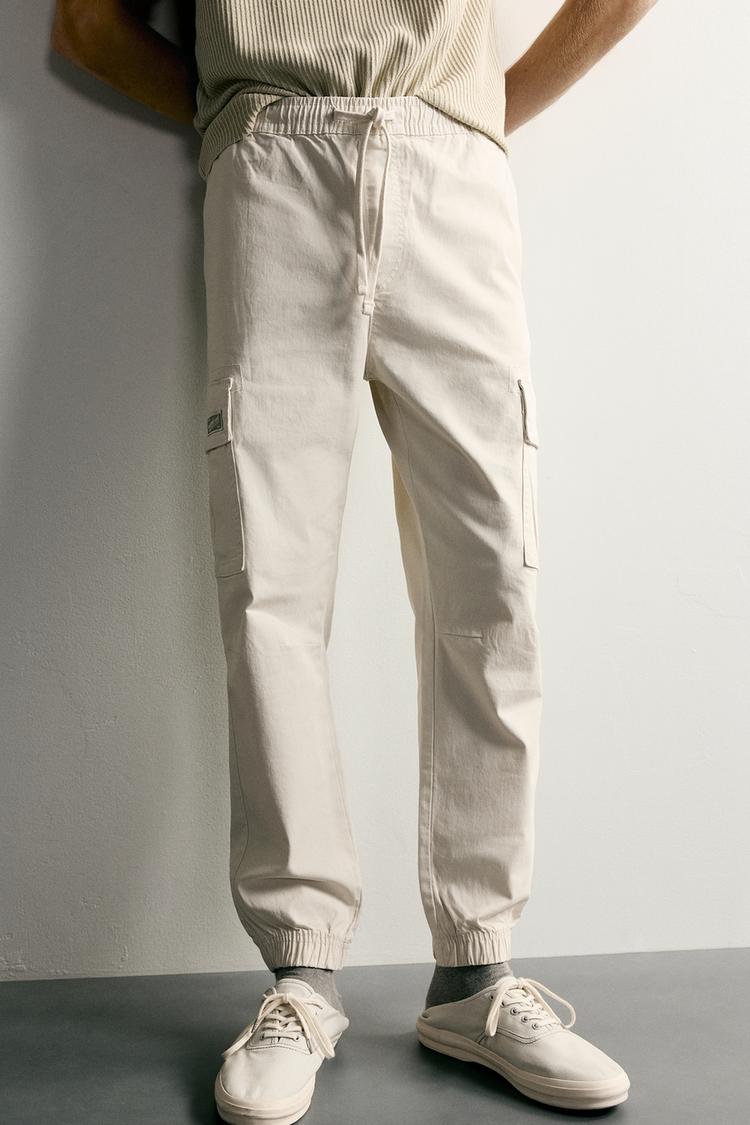 Pantalón cargo de corte ajustado 5