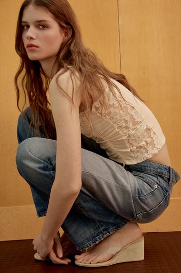 ПЛАТФОРМА СО ВИНИЛНИ РЕМЧИЊА - Светла крем-боја од Zara