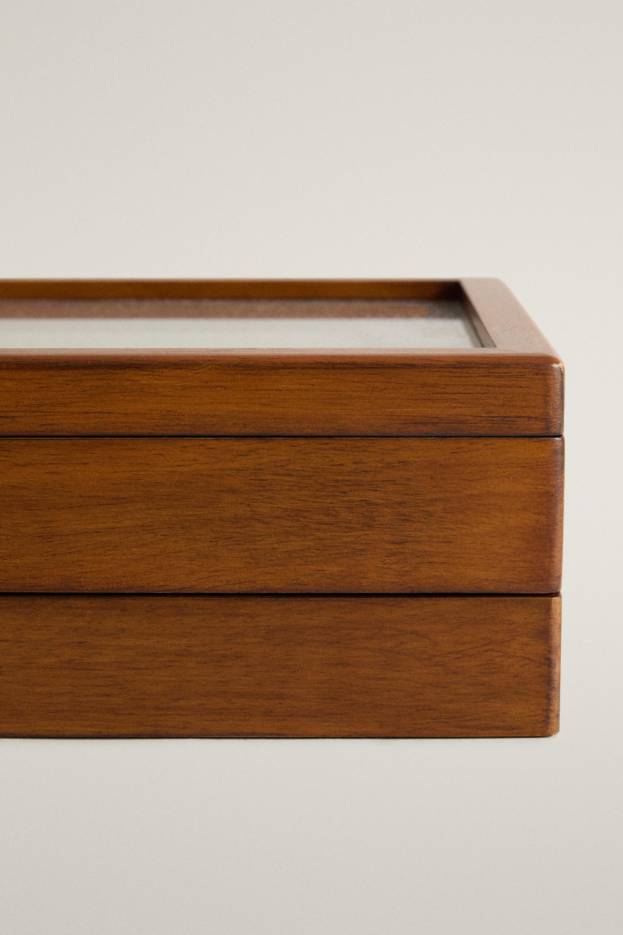 MEDIUM WOODEN JEWELRY BOX