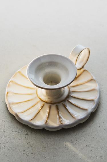 WAVY IRON CANDLE HOLDER - White by Zara
