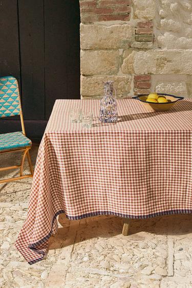 CONTRAST GINGHAM LINEN TABLECLOTH - Terracotta by Zara