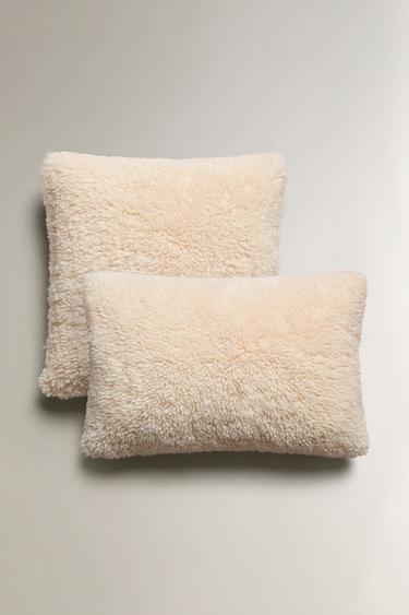 CAPA DE ALMOFADA COM EFEITO DE PELO ENCARACOLADO - Cru da Zara - Imagem 0