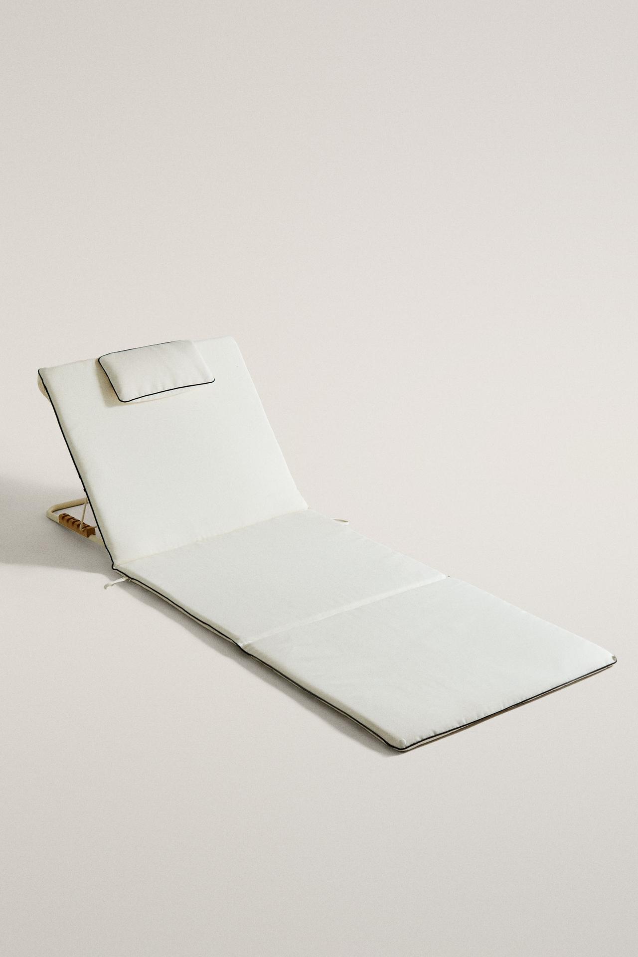 XXL FOLDABLE BEACH LOUNGER — Ecru