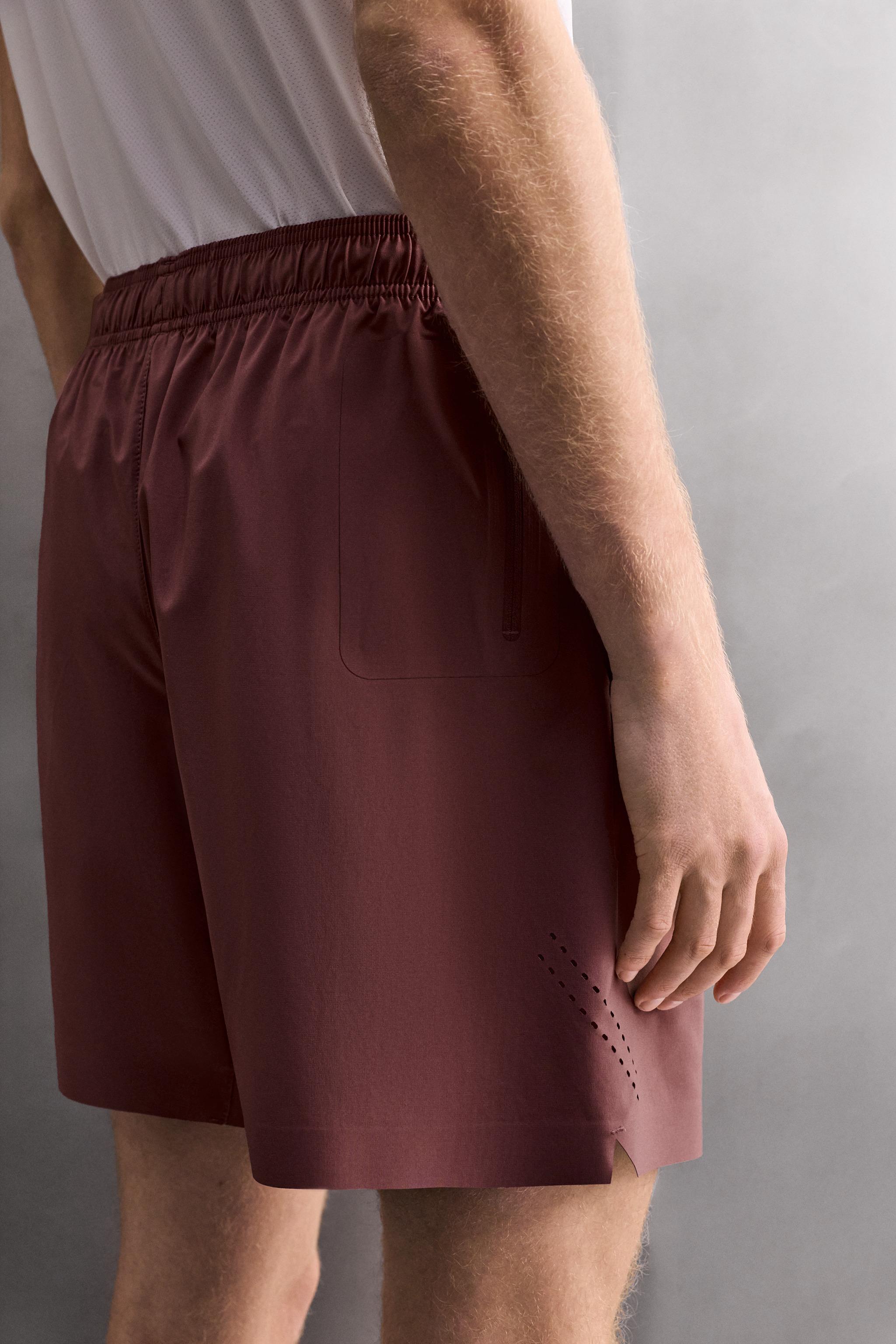 SHORT PERFORÉ 9"