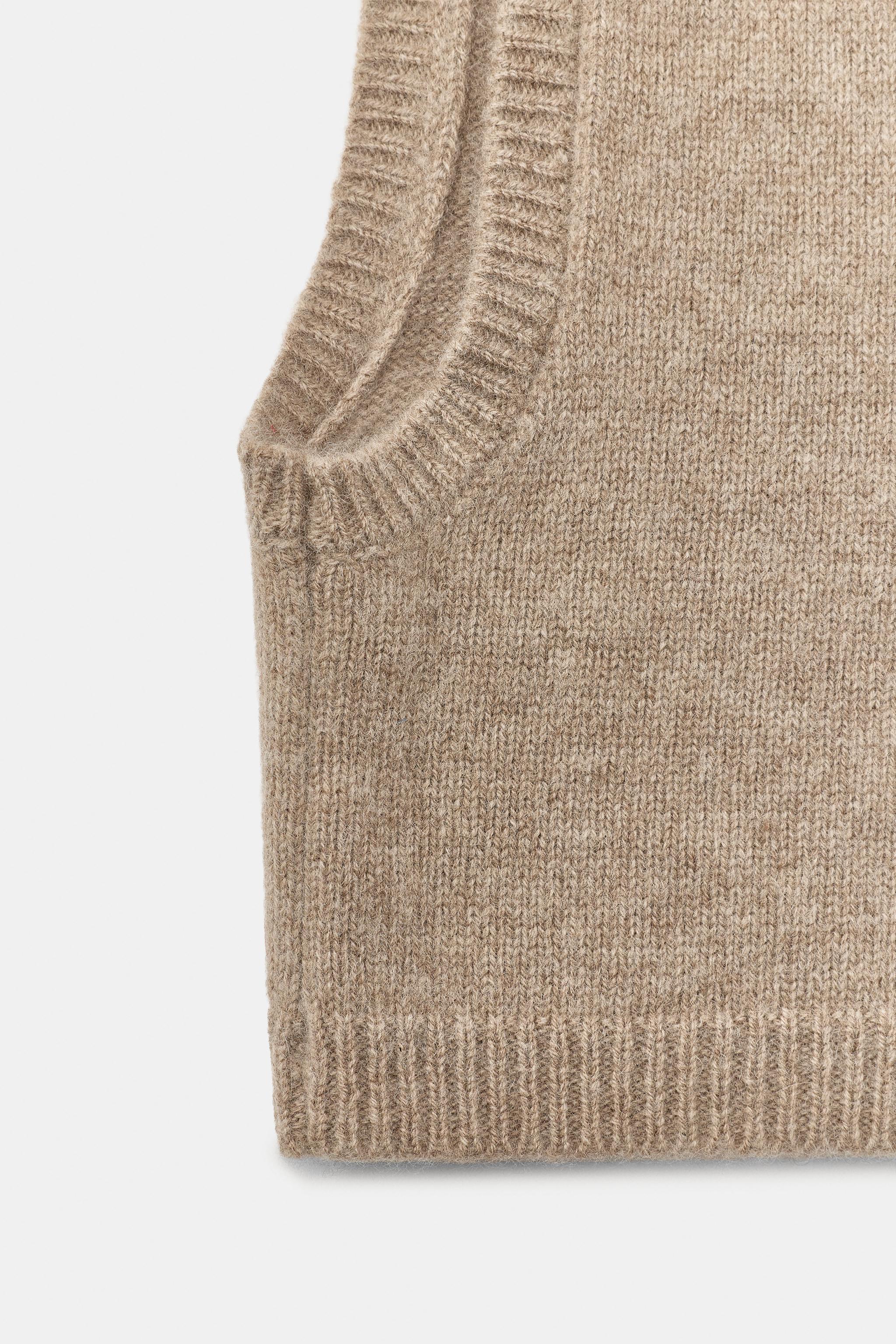 WOOL AND CASHMERE KNIT HOODIE