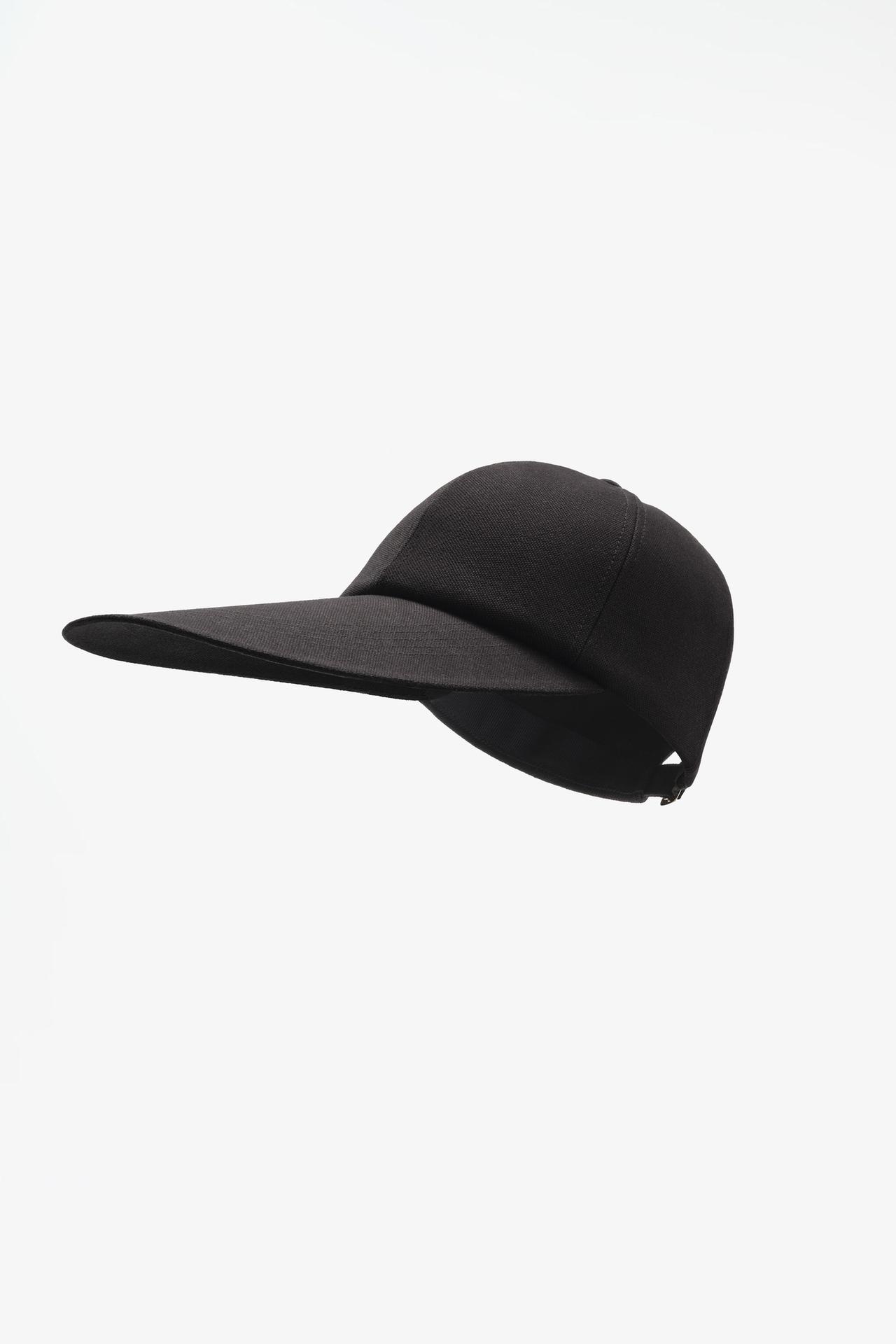 LIMITED EDITION PLAIN COTTON CAP — Black