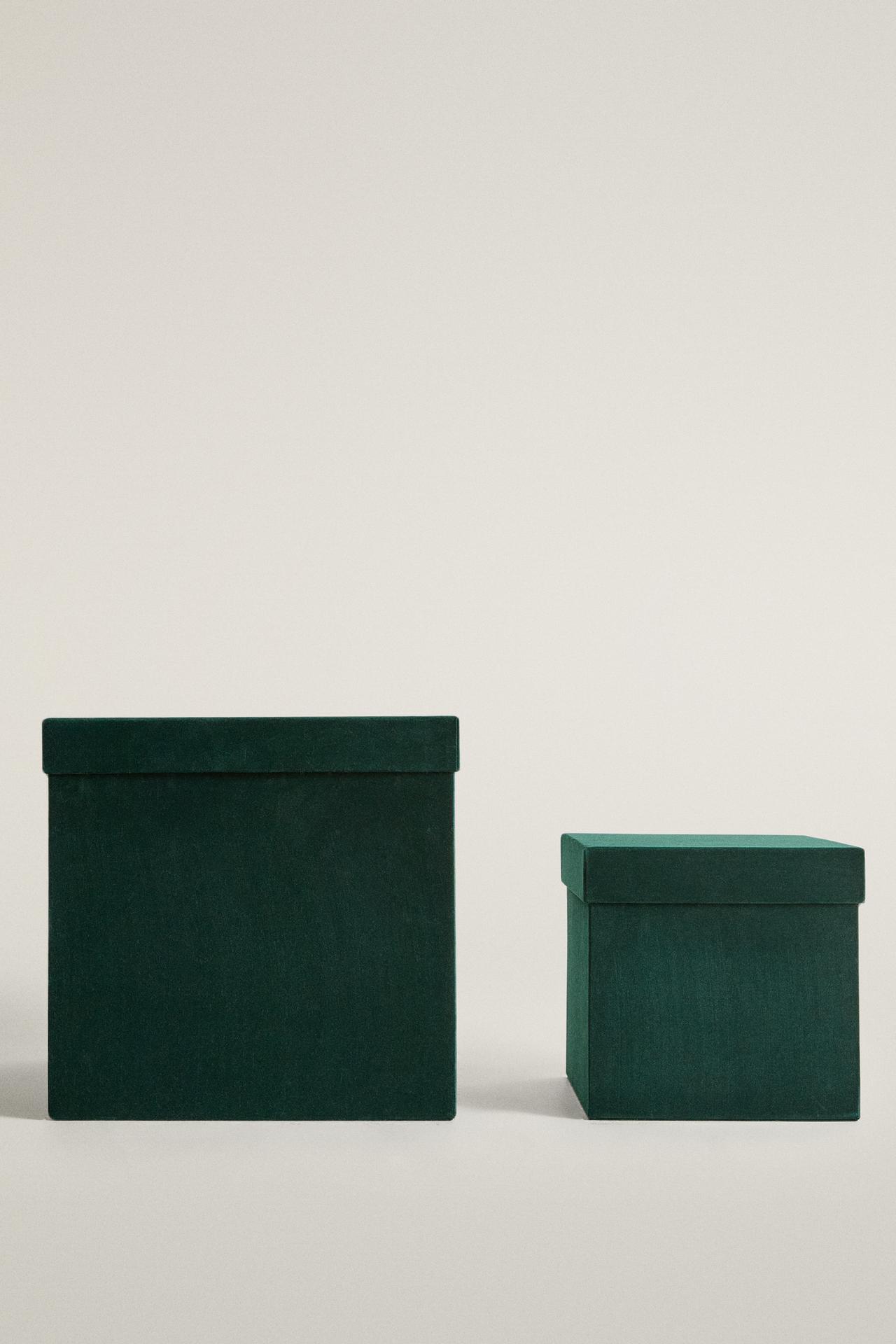 SQUARE VELVET CHRISTMAS BOX